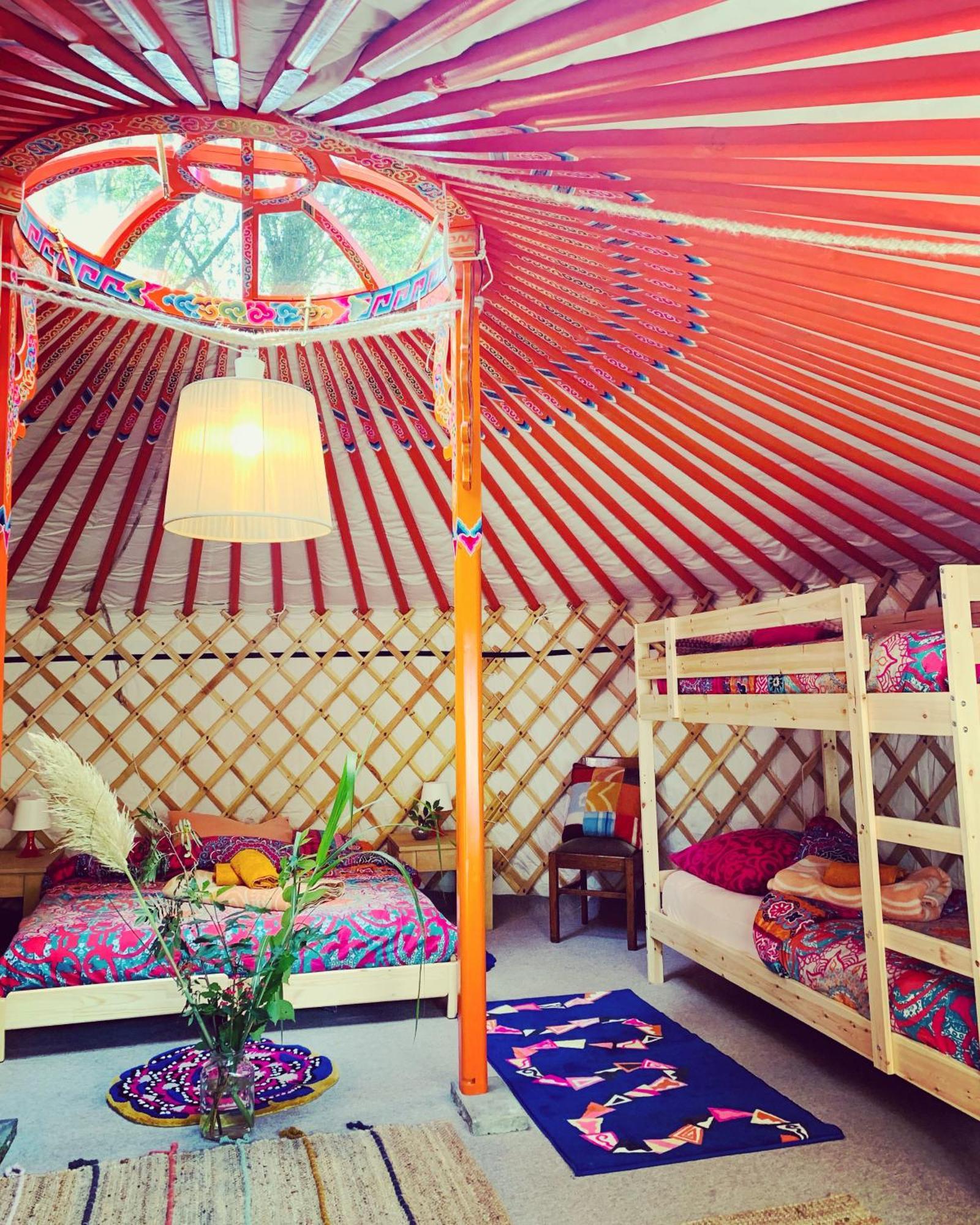 Eco-Camping De Helleborus, Yurt, Bell & Safari Tent, Pipo, Caravans, Dorms And Units Groningen Exterior foto