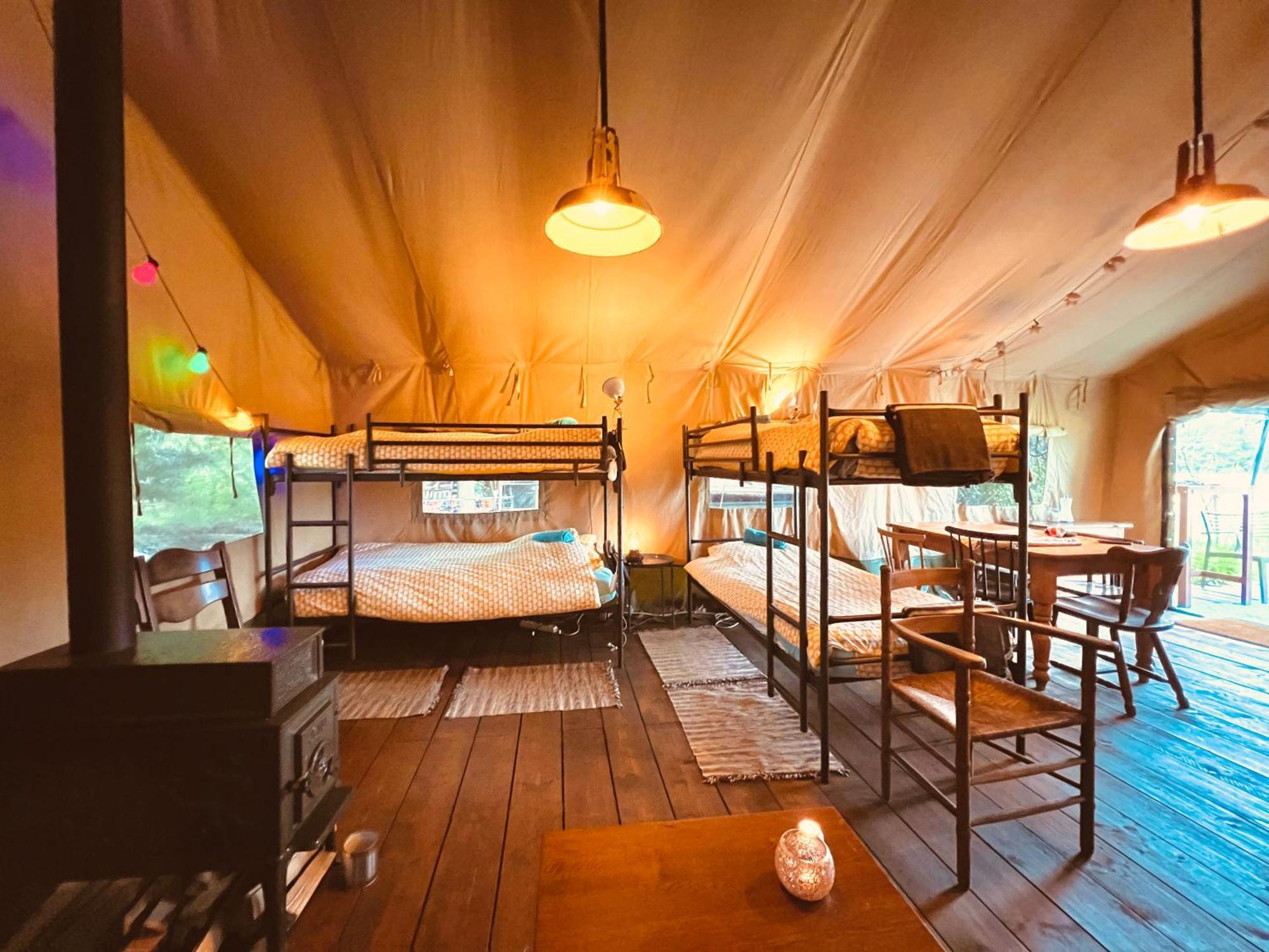 Eco-Camping De Helleborus, Yurt, Bell & Safari Tent, Pipo, Caravans, Dorms And Units Groningen Exterior foto