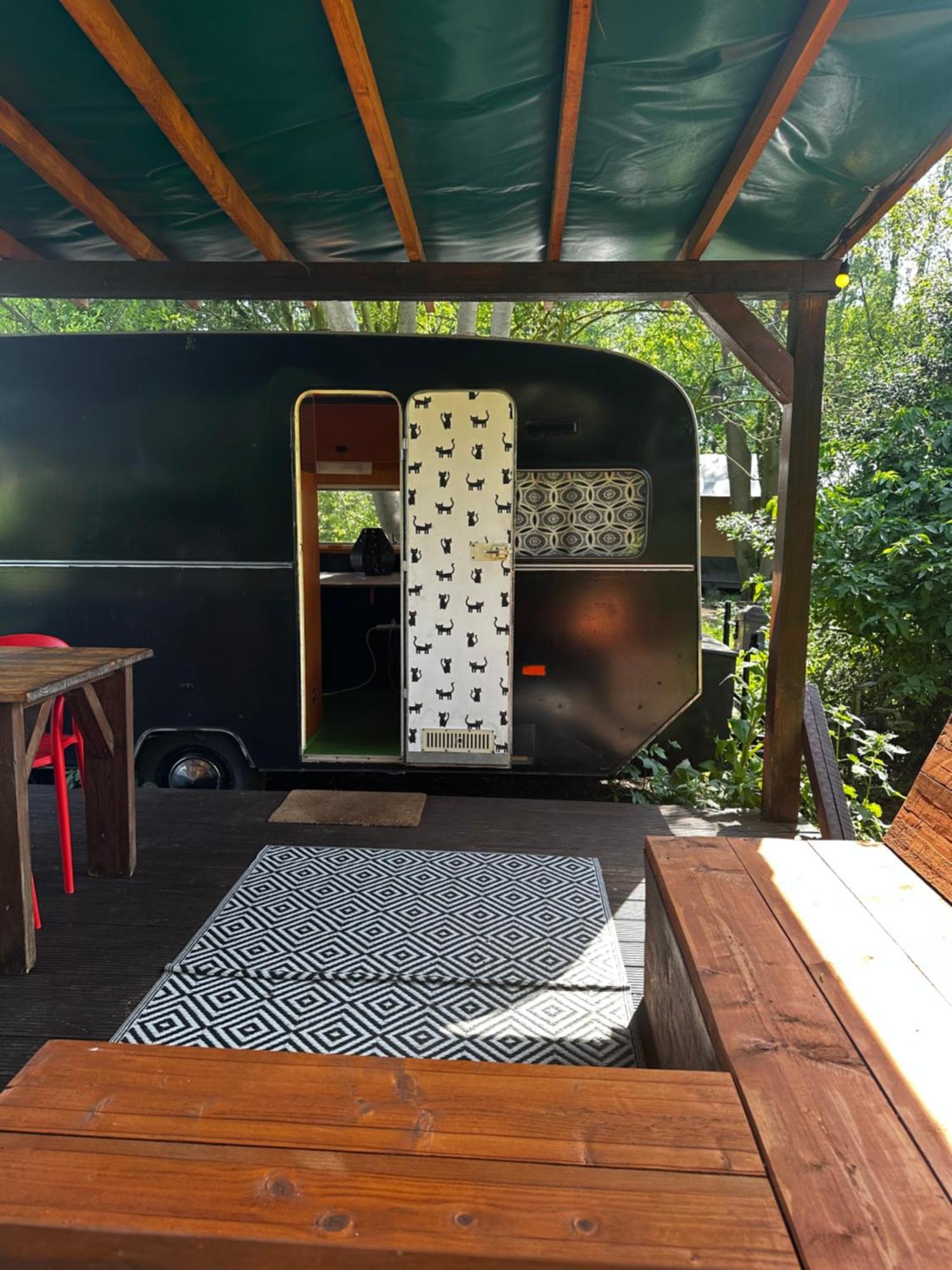 Eco-Camping De Helleborus, Yurt, Bell & Safari Tent, Pipo, Caravans, Dorms And Units Groningen Exterior foto