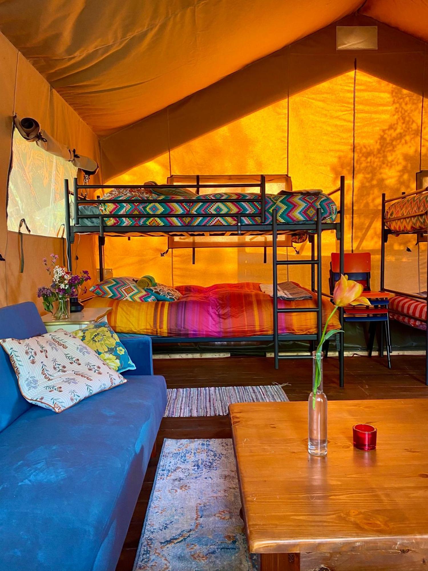 Eco-Camping De Helleborus, Yurt, Bell & Safari Tent, Pipo, Caravans, Dorms And Units Groningen Exterior foto