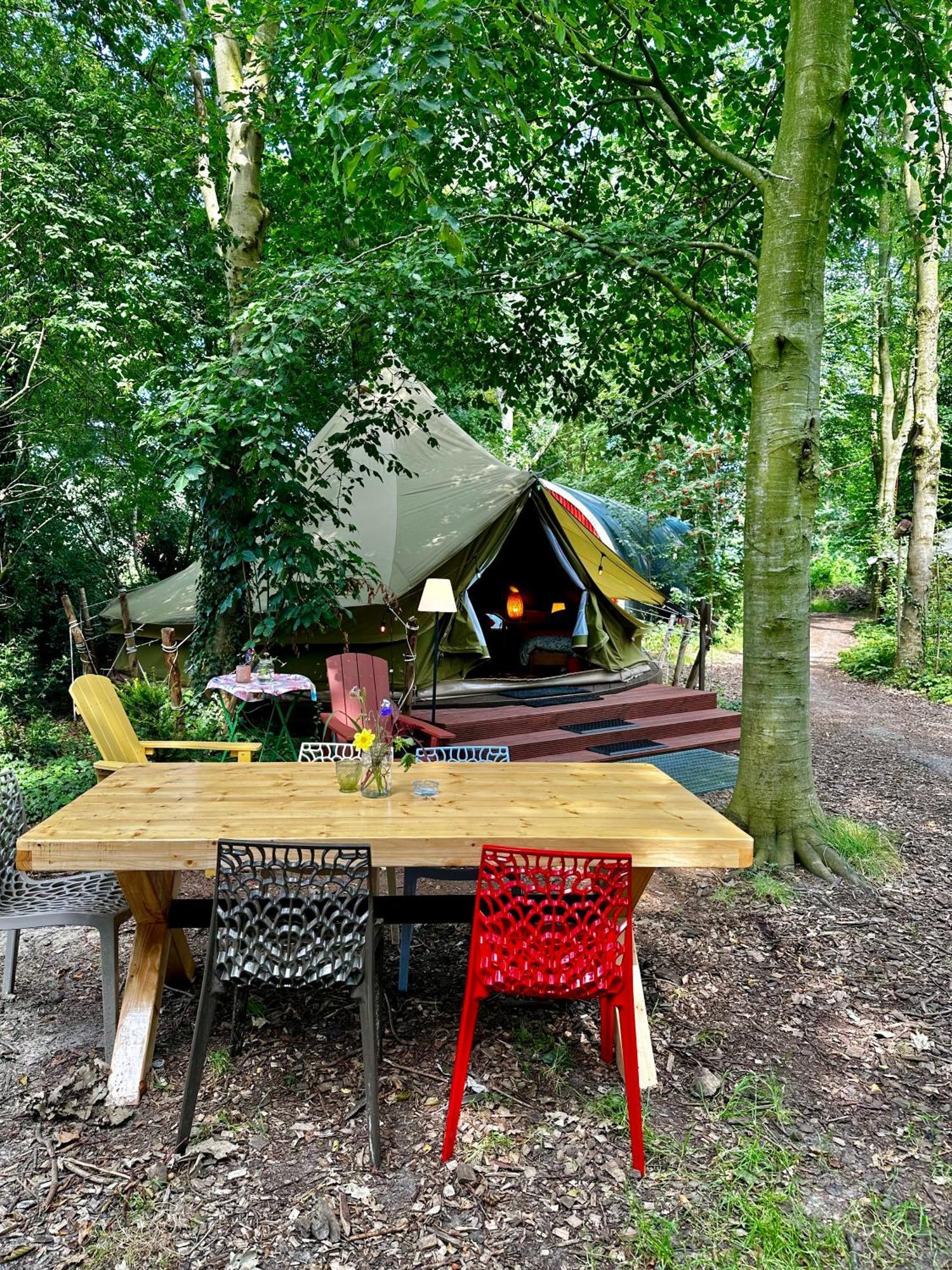 Eco-Camping De Helleborus, Yurt, Bell & Safari Tent, Pipo, Caravans, Dorms And Units Groningen Exterior foto
