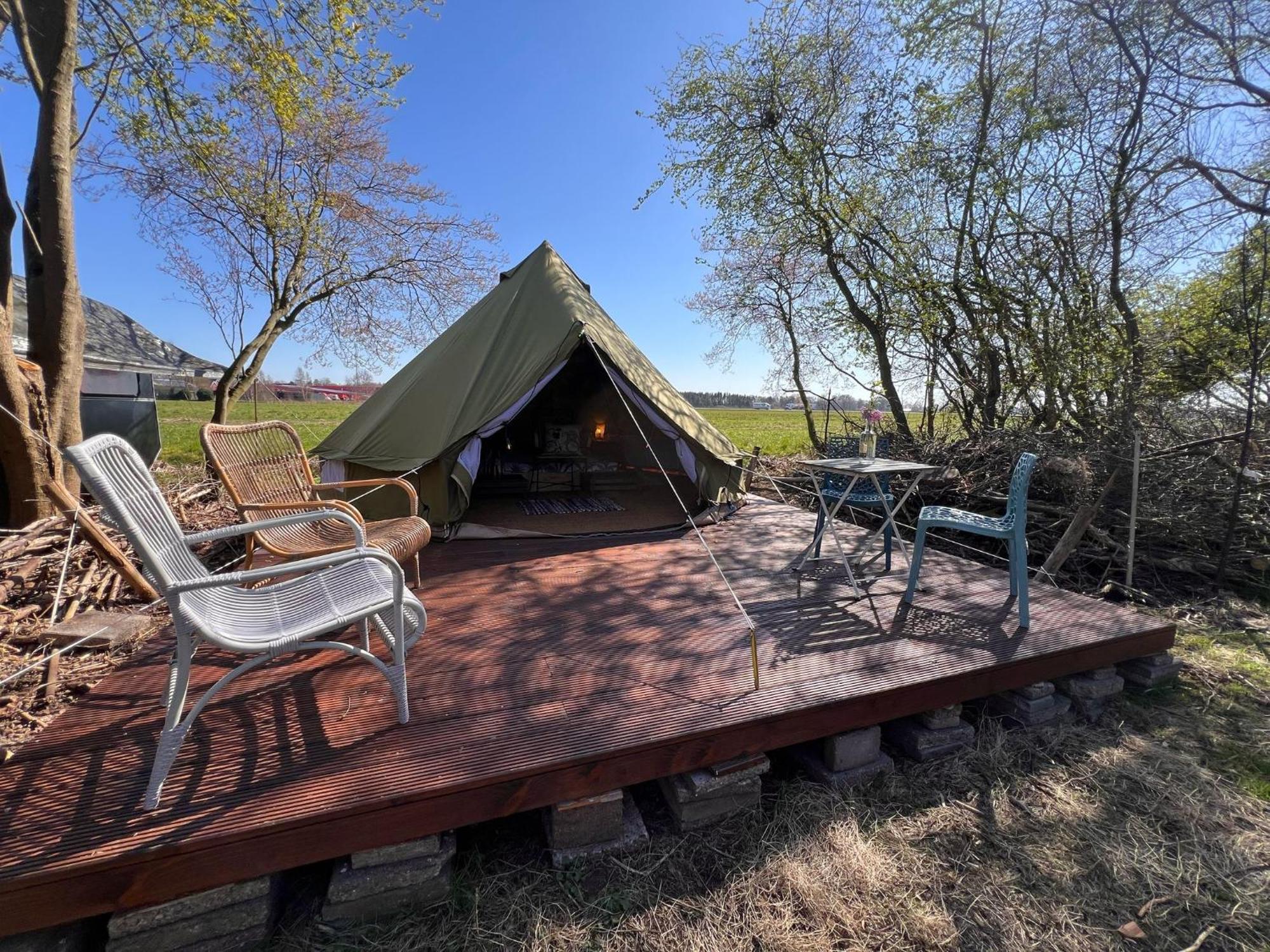 Eco-Camping De Helleborus, Yurt, Bell & Safari Tent, Pipo, Caravans, Dorms And Units Groningen Exterior foto
